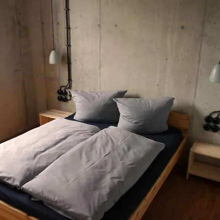 Z1-das Haus * Цвенкау